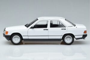 Mercedes 190 E W201 Vit Norev 1:18 183820 Metall — bild 4 av 7