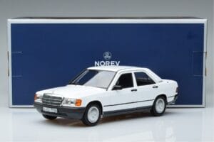 Mercedes 190 E W201 Vit Norev 1:18 183820 Metall — bild 7 av 7