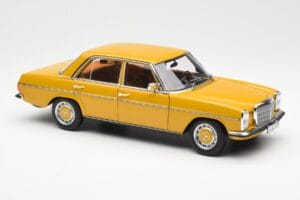 Mercedes 200/8 W115 Sahara Gul Norev 1:18 183771 Metall — bild 6 av 8