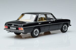 Mercedes 200 W115 Begränsad Upplaga Norev 1:18 183775 Metall — bild 3 av 8