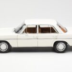 Mercedes 200 W115 Vit Norev 1:18 183770 - image 4 of 8