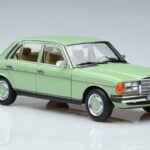 Mercedes 200 W123 Grön Norev 1:18 183796 Metall - image 5 of 7
