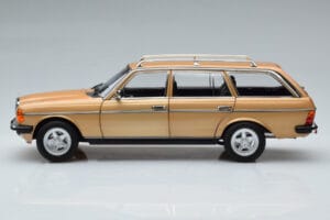 Mercedes 200T S123 AMG Package Beige Norev 1:18 183739 Metall — bild 5 av 9