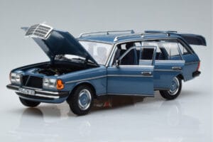Mercedes 200T S123 Blå Norev 1:18 183737 Metall — bild 2 av 7