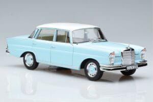 Mercedes 220 S W111 Blå Norev 1:18 183920 Metall — bild 5 av 7
