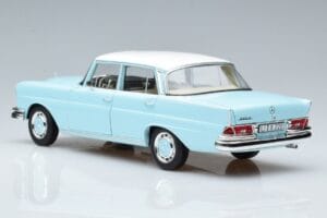 Mercedes 220 S W111 Blå Norev 1:18 183920 Metall — bild 6 av 7