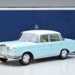 Mercedes 220 S W111 Blå Norev 1:18 183920 Metall - image 7 of 7