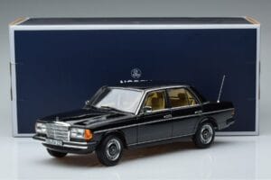 Mercedes 230E W123 Begränsad Upplaga Norev 1:18 183711 Metall — bild 8 av 8