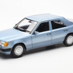 Mercedes 230E W124 Ljusblå Metallic Norev 1:18