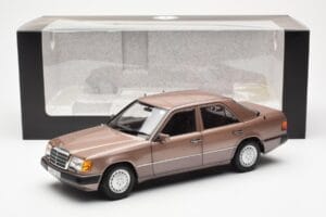 Mercedes 230E W124 Rosewood Metallic Återförsäljarutgåva Norev 1:18 B66040697 Metall — bild 8 av 8