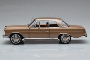 Mercedes 250 SE Coupe W111 Guld Metallic Norev 1:18 183759 Metall — bild 4 av 7