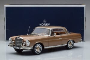 Mercedes 250 SE Coupe W111 Guld Metallic Norev 1:18 183759 Metall — bild 7 av 7