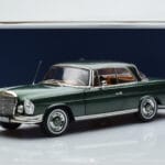 Mercedes 250 SE Coupe W111 Grön Metallic Begränsad Upplaga Norev 1:18 183764 Metall - image 7 of 7