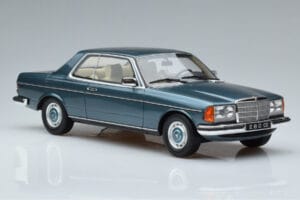 Mercedes 280 CE C123 Blå Otto 1:18 OT627 Resin — bild 4 av 6