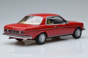 Mercedes 280 CE C123 Röd Otto 1:18 OT145 Resin — bild 2 av 6