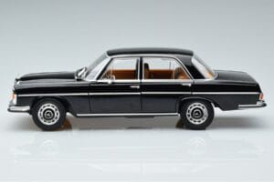 Mercedes 280 SE W108 Svart Norev 1:18 183762 Metall — bild 4 av 7