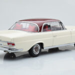 Mercedes 280 SE W108 Vit AUTOart 1:18 - image 4 of 8