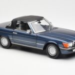 Mercedes 300 SL R107 Nautisk Blå Norev 1:18 183466 - image 6 of 8