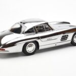 Mercedes 300 SL W198 Krom Minichamps 1:18 B66040645 - image 3 of 8