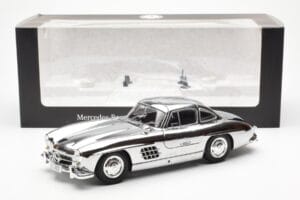Mercedes 300 SL W198 Krom Minichamps 1:18 B66040645 Metall — bild 8 av 8