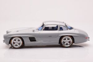 Mercedes 300 SL W198 Gullwing By S-Klub Grå GT Spirit 1:18 GT418 Resin — bild 3 av 6