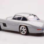 Mercedes 300 SL W198 Gullwing By S-Klub Grå GT Spirit 1:18 - image 5 of 6
