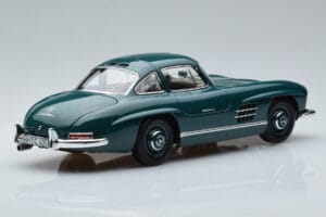 Mercedes 300 SL W198 Gullwing Grön Norev 1:18 183851 Metall — bild 3 av 7