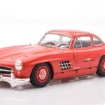 Mercedes 300 SL W198 Gullwing Röd Minichamps 1:18