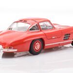 Mercedes 300 SL W198 Gullwing Röd Minichamps 1:18 - image 3 of 8