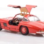 Mercedes 300 SL W198 Gullwing Röd Minichamps 1:18 - image 5 of 8