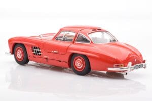 Mercedes 300 SL W198 Gullwing Röd Minichamps 1:18 110037211 Metall — bild 7 av 8