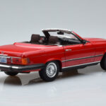Mercedes 450 SL R107 US Version Röd Norev 1:18 - image 3 of 8