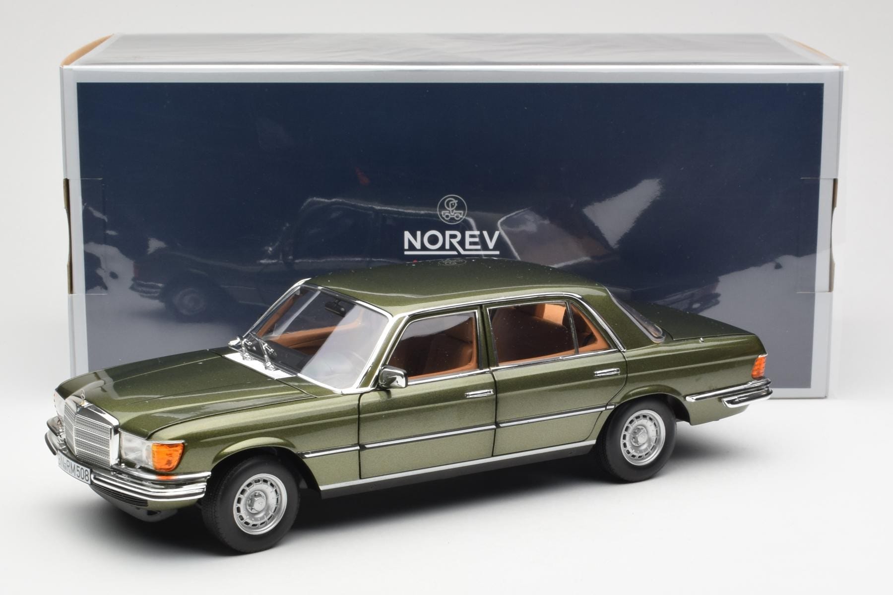 Mercedes 450SEL 6.9 W116 Grön Metallic Norev 1:18 183455 Metall — bild 8 av 8