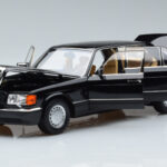 Mercedes 560 SEL W126 Svart Norev 1:18 - image 2 of 7