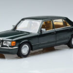 Mercedes 560 SEL W126 Mörkgrön Metallic Norev 1:18