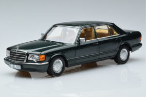 Mercedes 560 SEL W126 Mörkgrön Metallic Norev 1:18