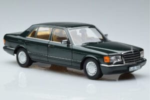 Mercedes 560 SEL W126 Mörkgrön Metallic Norev 1:18 B66040682 Metall — bild 5 av 7