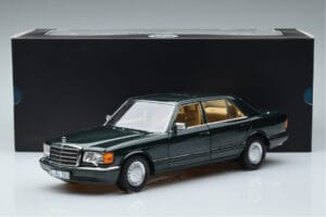 Mercedes 560 SEL W126 Mörkgrön Metallic Norev 1:18 B66040682 Metall — bild 7 av 7
