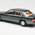 Mercedes 560 SEL W126 Night Grön Metallic Dealer Edition Norev 1:18 B66040626 - image 7 of 8