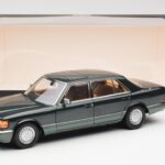 Mercedes 560 SEL W126 Night Grön Metallic Dealer Edition Norev 1:18 B66040626 - image 8 of 8