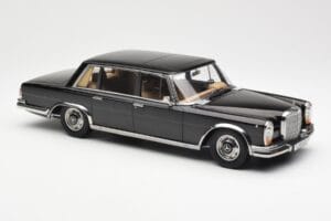 Mercedes 600 SWB W100 Svart KK-Scale 1:18 180601 Metall — bild 4 av 6