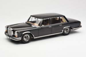 Mercedes 600 SWB W100 Svart KK-Scale 1:18 180601