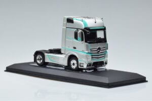 Mercedes Actros MP4 Racing Edition IXO 1:43 TR091 Metall — bild 4 av 6