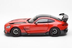 Mercedes AMG GT Black Series Röd Asia Exclusive Norev 1:18 183906 Metall — bild 4 av 8
