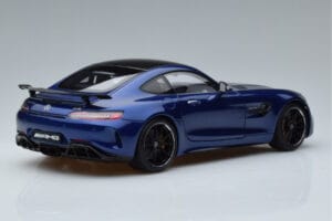 Mercedes AMG GT R C190 Brilliantblå AUTOart 1:18 76334 Metall — bild 3 av 7