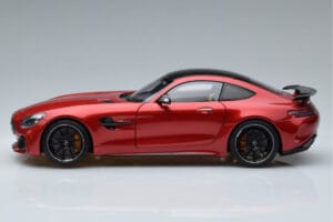 Mercedes AMG GT R C190 Kardinalröd AUTOart 1:18 76331 Metall — bild 4 av 7