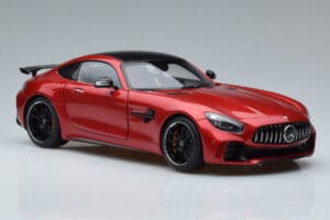 Mercedes AMG GT R C190 Kardinalröd AUTOart 1:18 76331 Metall — bild 5 av 7