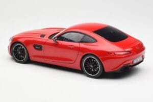Mercedes AMG GT C190 Röd Norev 1:18 183496 Metall — bild 7 av 8