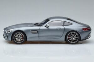 Mercedes AMG GT S Selenite Grå Magno Norev 1:18 B66960343 Metall — bild 4 av 7