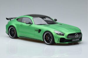 Mercedes AMG GT R Grön GT Spirit 1:18 GT179 Resin — bild 4 av 6